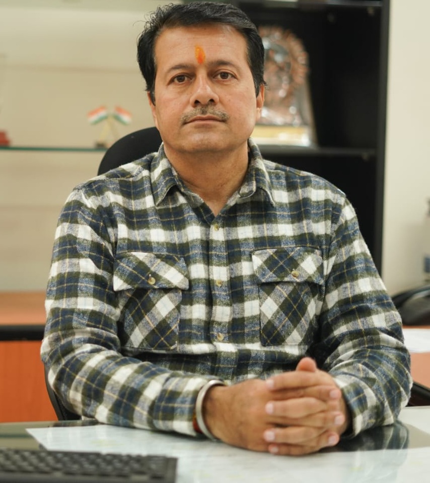 Mr. Vivek Bakshi